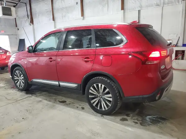 JA4AZ3A33LZ027210 2020 MITSUBISHI OUTLANDER - Image 2
