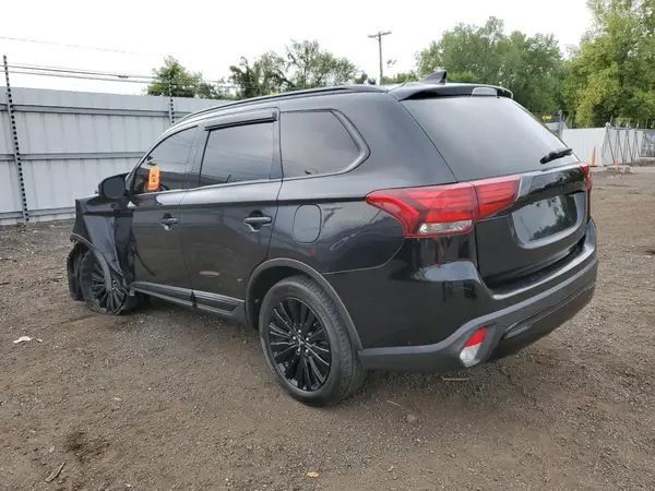 JA4AZ3A33LZ028521 2020 MITSUBISHI OUTLANDER - Image 2
