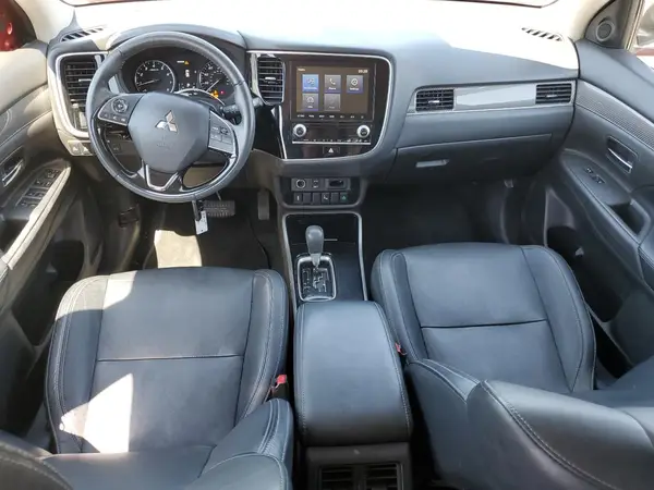 JA4AZ3A33LZ029393 2020 MITSUBISHI OUTLANDER - Image 8
