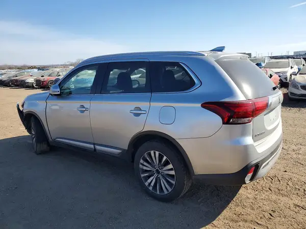 JA4AZ3A33LZ030771 2020 MITSUBISHI OUTLANDER - Image 2