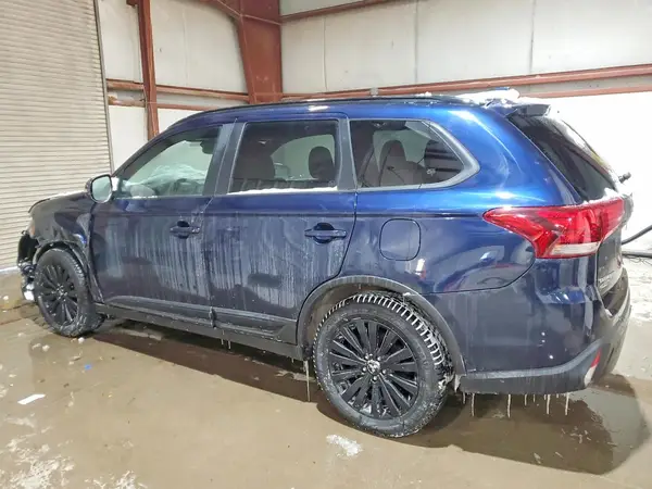 JA4AZ3A33LZ040281 2020 MITSUBISHI OUTLANDER - Image 2