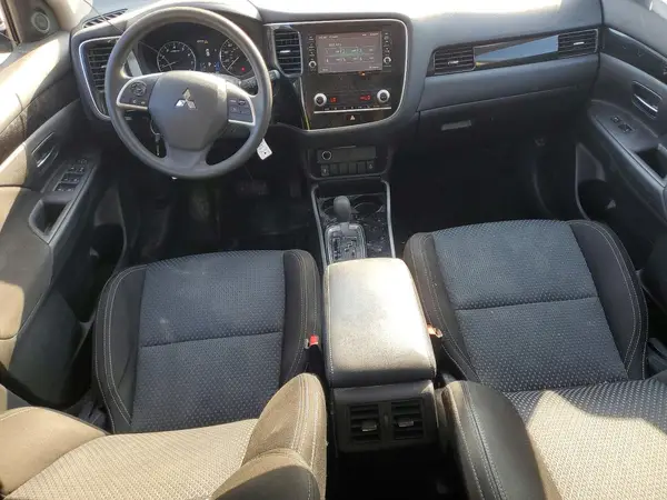 JA4AZ3A33LZ041981 2020 MITSUBISHI OUTLANDER - Image 8