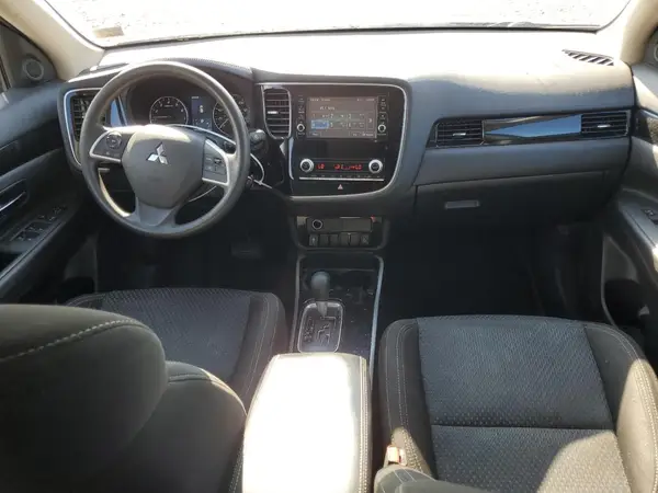 JA4AZ3A33LZ044735 2020 MITSUBISHI OUTLANDER - Image 8