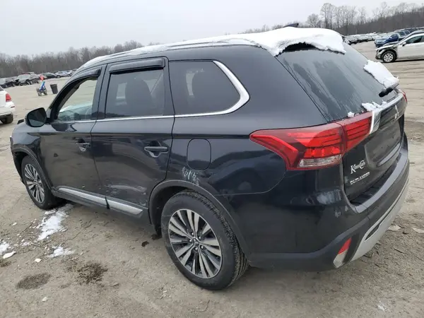 JA4AZ3A33LZ045688 2020 MITSUBISHI OUTLANDER - Image 2