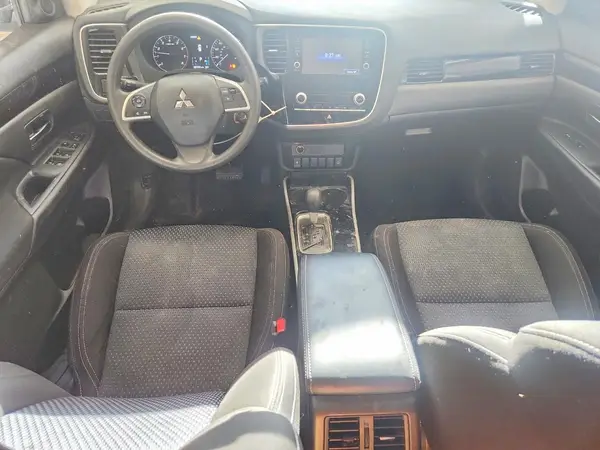 JA4AZ3A33LZ046713 2020 MITSUBISHI OUTLANDER - Image 8