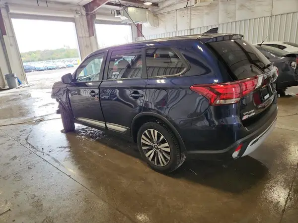 JA4AZ3A33LZ048767 2020 MITSUBISHI OUTLANDER - Image 2