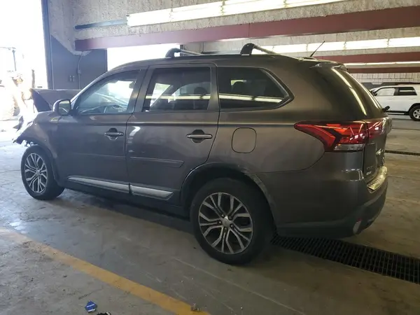 JA4AZ3A34GZ000782 2016 MITSUBISHI OUTLANDER - Image 2