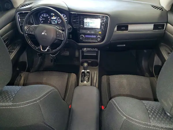 JA4AZ3A34GZ003276 2016 MITSUBISHI OUTLANDER - Image 8