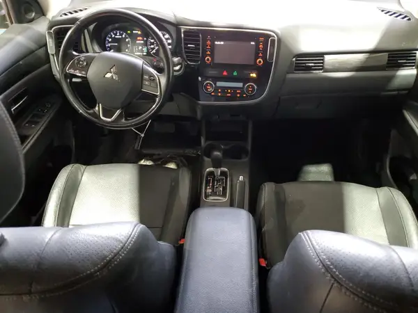 JA4AZ3A34GZ012088 2016 MITSUBISHI OUTLANDER - Image 8