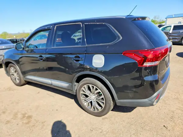 JA4AZ3A34GZ016898 2016 MITSUBISHI OUTLANDER - Image 2
