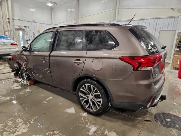 JA4AZ3A34GZ017856 2016 MITSUBISHI OUTLANDER - Image 2