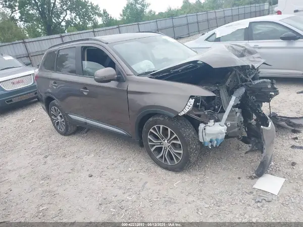 JA4AZ3A34GZ017940 2016 MITSUBISHI OUTLANDER - Image 1