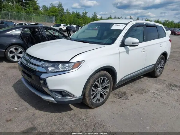 JA4AZ3A34GZ018327 2016 MITSUBISHI OUTLANDER - Image 2