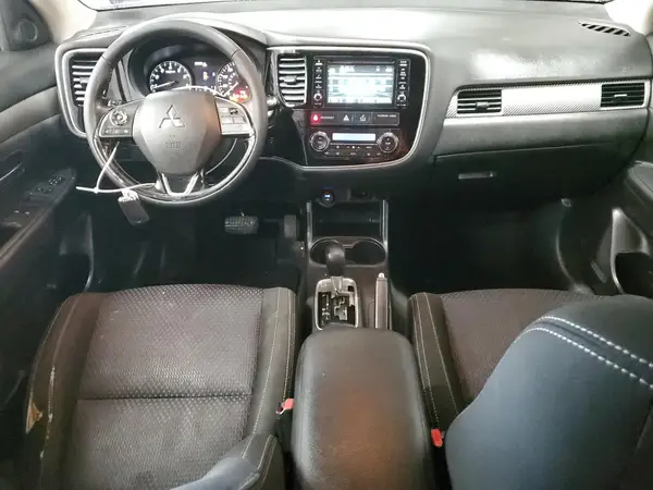 JA4AZ3A34GZ020823 2016 MITSUBISHI OUTLANDER - Image 8