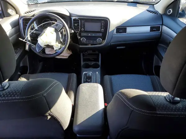 JA4AZ3A34GZ021194 2016 MITSUBISHI OUTLANDER - Image 8