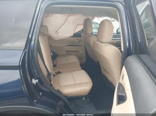 JA4AZ3A34GZ022491 2016 MITSUBISHI OUTLANDER - Image 8