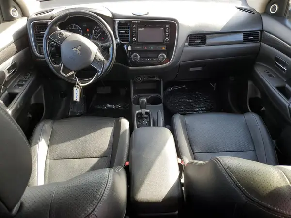 JA4AZ3A34GZ033443 2016 MITSUBISHI OUTLANDER - Image 8