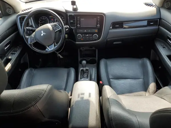 JA4AZ3A34GZ033717 2016 MITSUBISHI OUTLANDER - Image 8