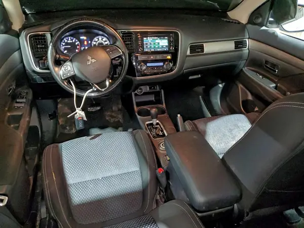 JA4AZ3A34GZ034964 2016 MITSUBISHI OUTLANDER - Image 8