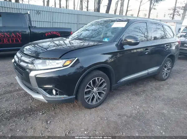 JA4AZ3A34GZ035211 2016 MITSUBISHI OUTLANDER - Image 2