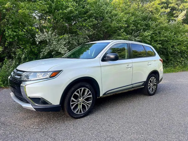 JA4AZ3A34GZ037976 2016 MITSUBISHI OUTLANDER - Image 2