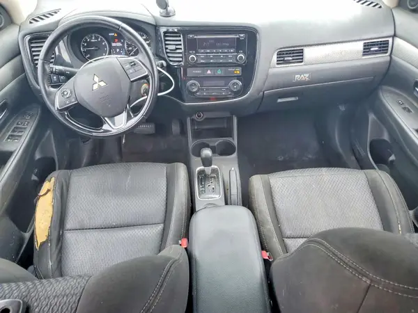 JA4AZ3A34GZ049951 2016 MITSUBISHI OUTLANDER - Image 8