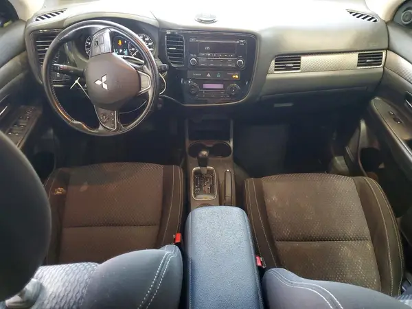 JA4AZ3A34GZ060660 2016 MITSUBISHI OUTLANDER - Image 8