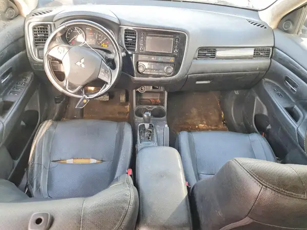 JA4AZ3A34GZ060951 2016 MITSUBISHI OUTLANDER - Image 8