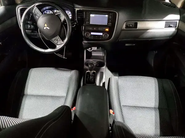 JA4AZ3A34GZ062652 2016 MITSUBISHI OUTLANDER - Image 8