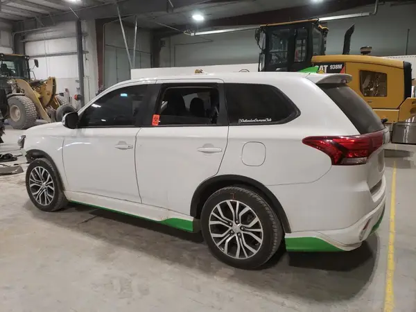 JA4AZ3A34HZ013887 2017 MITSUBISHI OUTLANDER - Image 2