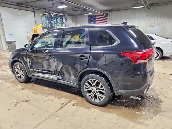 JA4AZ3A34HZ028163 2017 MITSUBISHI OUTLANDER - Image 2