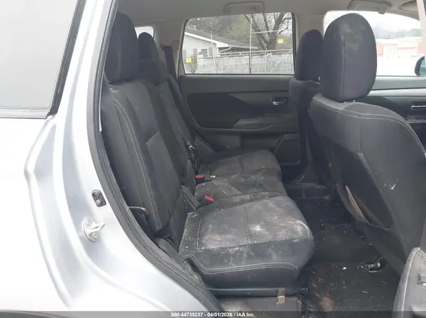 JA4AZ3A34HZ037350 2017 MITSUBISHI OUTLANDER - Image 8