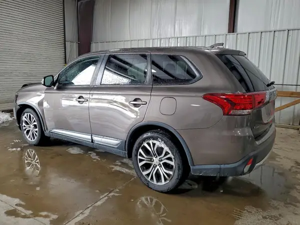 JA4AZ3A34HZ049532 2017 MITSUBISHI OUTLANDER - Image 2