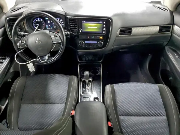 JA4AZ3A34HZ053337 2017 MITSUBISHI OUTLANDER - Image 8
