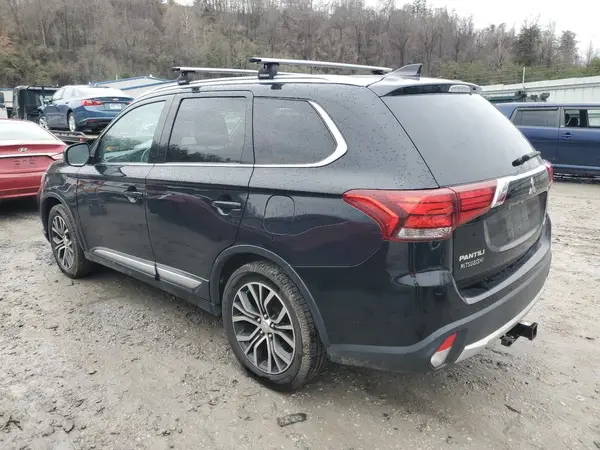 JA4AZ3A34JJ004627 2018 MITSUBISHI OUTLANDER - Image 2