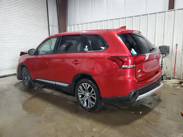 JA4AZ3A34JZ003981 2018 MITSUBISHI OUTLANDER - Image 2