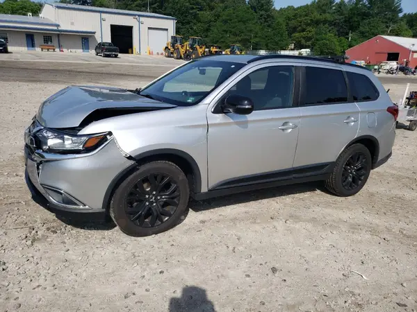 JA4AZ3A34JZ025866 2018 MITSUBISHI OUTLANDER - Image 1