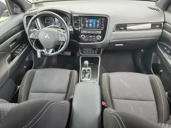 JA4AZ3A34JZ034602 2018 MITSUBISHI OUTLANDER - Image 8