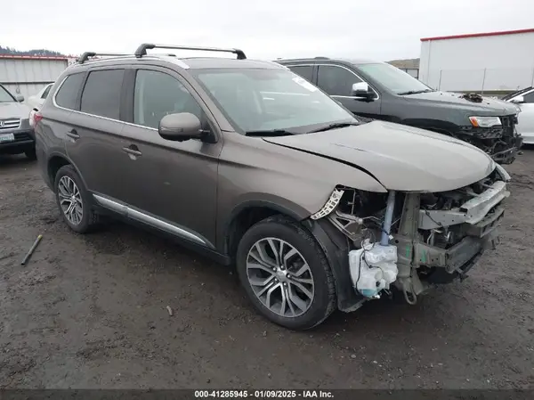 JA4AZ3A34JZ044627 2018 MITSUBISHI OUTLANDER - Image 1
