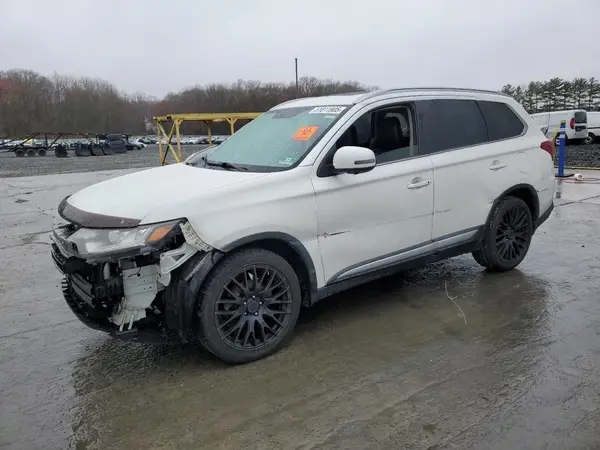 JA4AZ3A34JZ049245 2018 MITSUBISHI OUTLANDER - Image 1