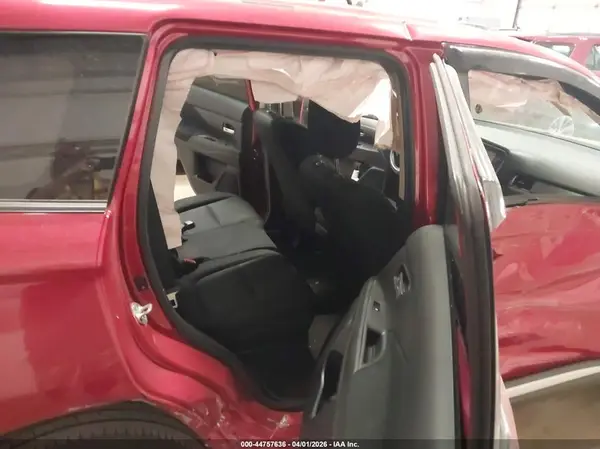 JA4AZ3A34JZ051951 2018 MITSUBISHI OUTLANDER - Image 8