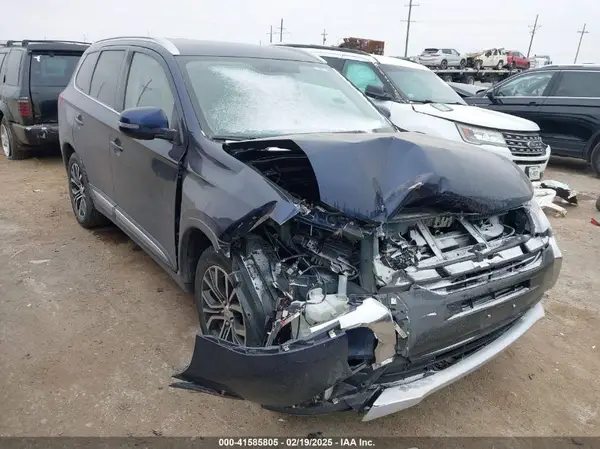 JA4AZ3A34JZ052369 2018 MITSUBISHI OUTLANDER - Image 1