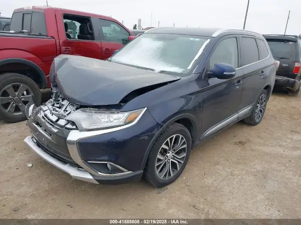 JA4AZ3A34JZ052369 2018 MITSUBISHI OUTLANDER - Image 2