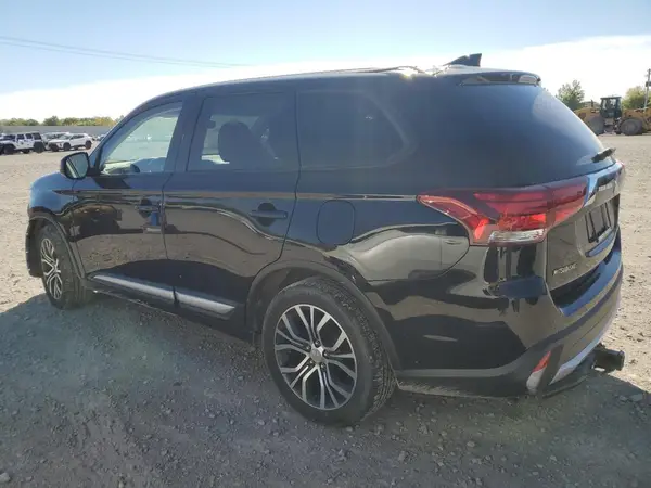 JA4AZ3A34JZ055966 2018 MITSUBISHI OUTLANDER - Image 2