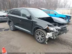 JA4AZ3A34JZ061721 2018 MITSUBISHI OUTLANDER