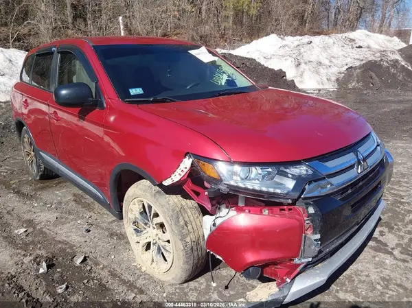 JA4AZ3A34JZ071407 2018 MITSUBISHI OUTLANDER - Image 1