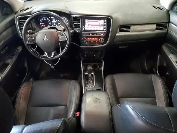 JA4AZ3A34KJ001311 2019 MITSUBISHI OUTLANDER - Image 8
