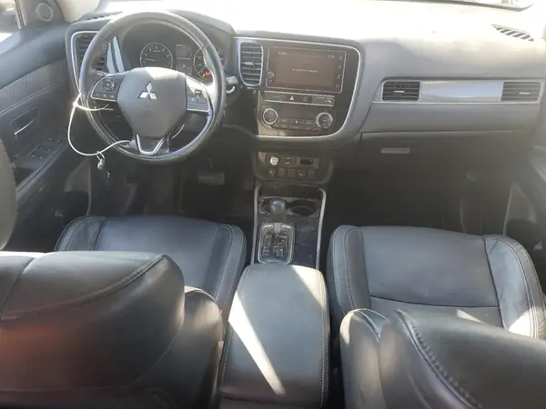 JA4AZ3A34KJ001583 2019 MITSUBISHI OUTLANDER - Image 8