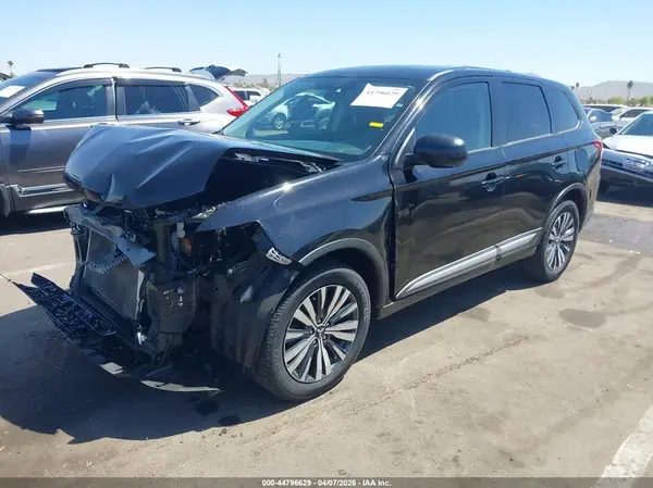 JA4AZ3A34KJ002071 2019 MITSUBISHI OUTLANDER - Image 2