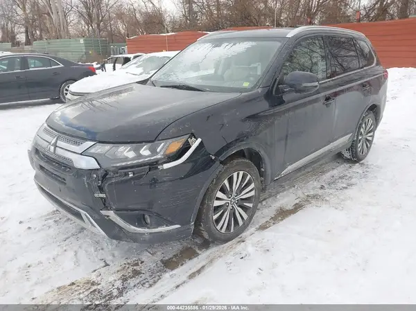 JA4AZ3A34KZ004016 2019 MITSUBISHI OUTLANDER - Image 2